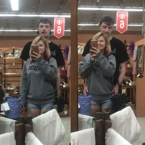 Meet your Posher, Victoria